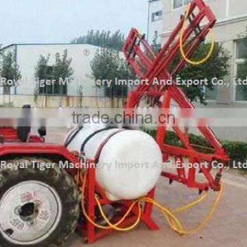 Tractor boom sprayer to spray pesticide or liquid fertilizer, 200 to 1000 liters