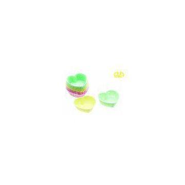 Non toxic Green Silicone Heart shaped Cupcake Liners / Cake Molds , silicon muffin cups