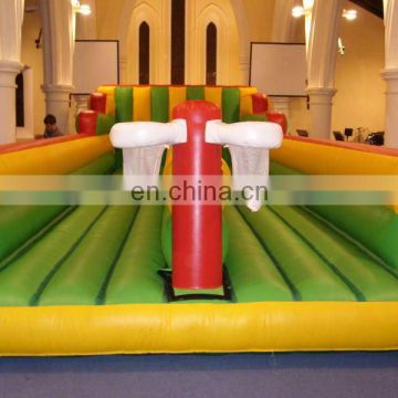 2012 most popular inflatable Twin Lane Bungee Basket Or Rugby ball