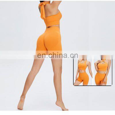 Ready To Ship Seamless Yoga Short Set Women Hanging Neck Bra And Shorts Two Piece Sportswear Set Suit Butt Lift Yoga Shorts