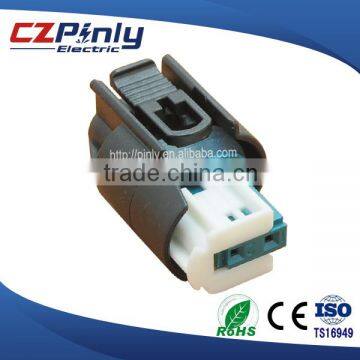 China Factory 2 Pin Low Voltage Female Magnetic Automotive Connector