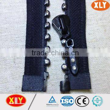 China XLY Zipper #3 Close End Single Stone Diamond Zipper
