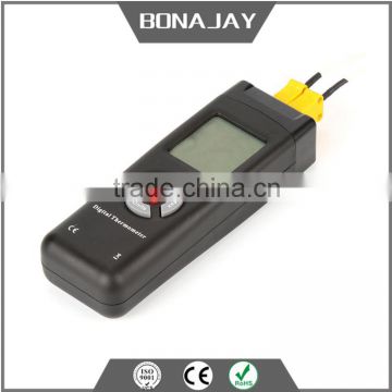 Digital Thermometer with two Type K thermocouples input