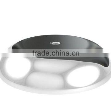 Round metal base