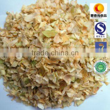 White onion flakes