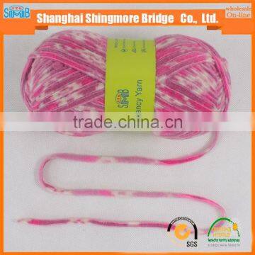 China Knitting Yarn Gold Supplier Hot Wholesale 100 Polyester Chenille Yarn With a Low Price photo-4