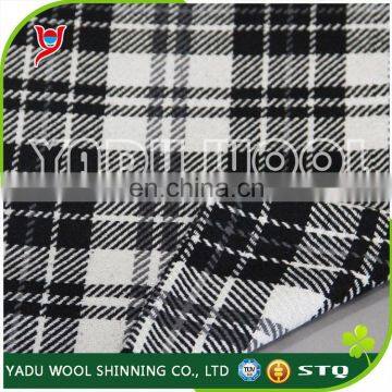 2017 fall winter Wholesale classic design cheap black white winter plaid thermal wool polyester fabric