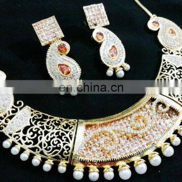 Dashing Piece Gold Plated American Diamond Jewelry Necklace Earrings Set photo-2
