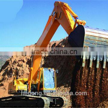China New Wheel Excavator Price on 