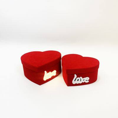 Инновационная упаковка подарков на День Матери 2025 года. 2 штуки сердечных коробок для подарков со светодиодными лампами в форме сердца для Дня Святого Валентина photo-2