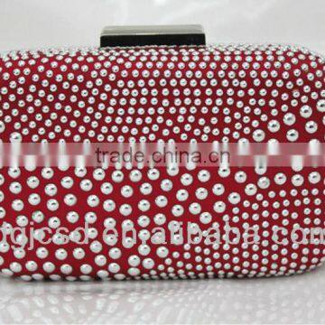 Classic Studded Skull-Clasp fashion clutch bag