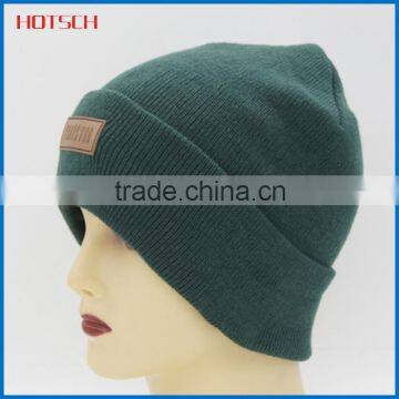 custom logo dark green plain knitted beanie