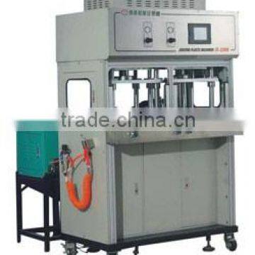 Roof Shield lntegrated Machine plastic low pressure molding equipment low pressure molding system low pressure molding resin