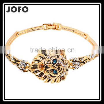 Butler and Wilson Crystal Leopard Head Gold Tone Chain Bracelet