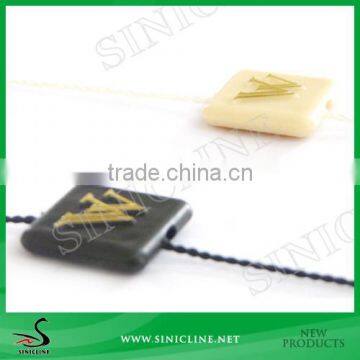 Sinicline Customized 2.5cm Square Shape Plastic tag for Garment with Glossy logo