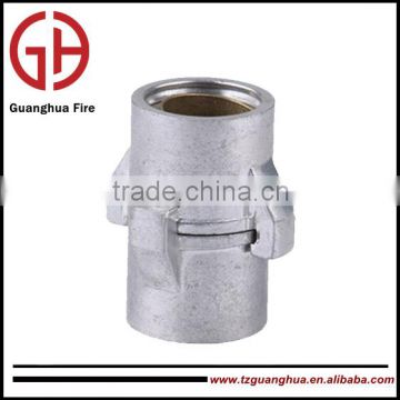 Coupling for fire hose contact