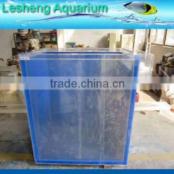 oceanarium jellyfish tank