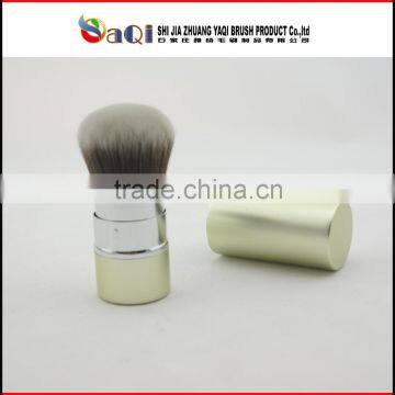 pocket red retractable powder brush