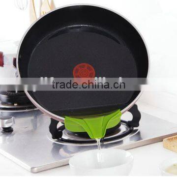 New Design Anti Leakage Kitchen Pot Round Deflector Edge Liquid Silicone Deflector