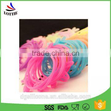 China Manufacturer BPA Free Silicone Wristband, Cheap Silicone Wrist Bands photo-3