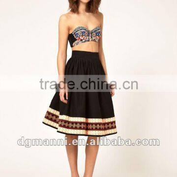 Cotton Fashion Skirt With Embroidered Hem