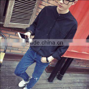 The Cotton and Linen Material Loose Collar Men's White Shirt photo-2