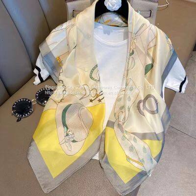 Pink Silk Oil Painting Satin Feels Soft Flowers Scarves Foreign Style High Quality 90*90CM photo-2