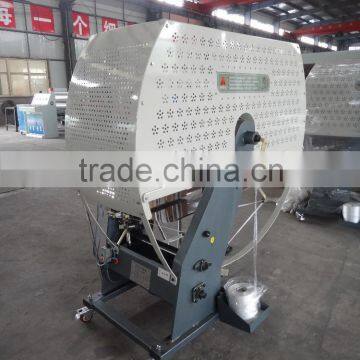 Corrugated carton box semi-auto strapping machine