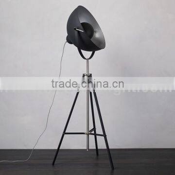 UL CUL Listed Painted Black Tripod Industrial Floor Lamp With Metal Big Shade F30038