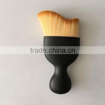 Wide and comfortable handle adumbration black soft synthetic hair brush