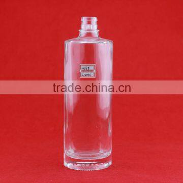 Best price cylindrical bottles screw cap wooden cap bottles 500ml empty alcohol bottles hot sale