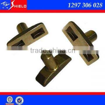 SINO TRUCK HOWO TRUCK SHIFT FORK SLIDING BLOCK (BRONZE) 1297306028