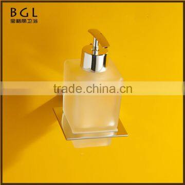 No.85238A Luxury Bathroom Design Brass Chrome Wall Mounted Bathroom Accessories Soap Dispenser photo-3