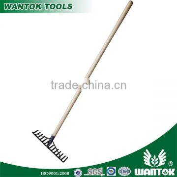 R104L-A Garden rake with long wooden handle