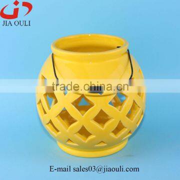 2016 New deisgn yellow ceramic hurricane lamp, ceramic lantern