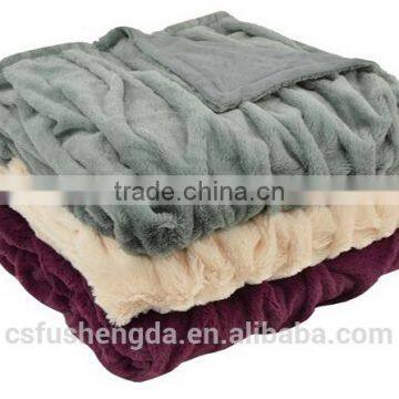 china personalized cheap soft touch plush warm heated baby blanket