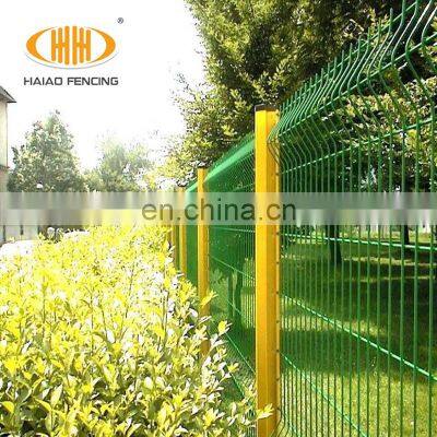 Effective to protect your house green vinyl coated border garden welded wire mesh fence panel