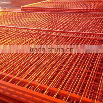 Hot Sale Temporary Construction Fence Panels in Various Colors and Sizes photo-4