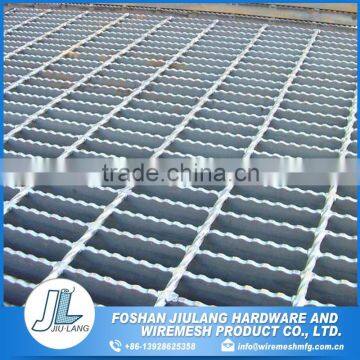 good rigidity hot dipped galvanized steel mesh flooring