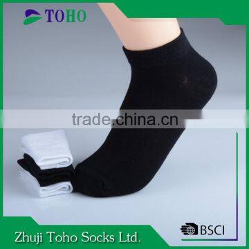 Alibaba china pure black/white men boat socks