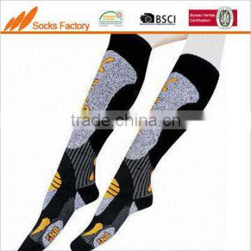 Functional super warm wool and thermolite ski socks with selective terry