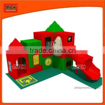 Outdoor Used Plastic Playground Equipment (5118A)