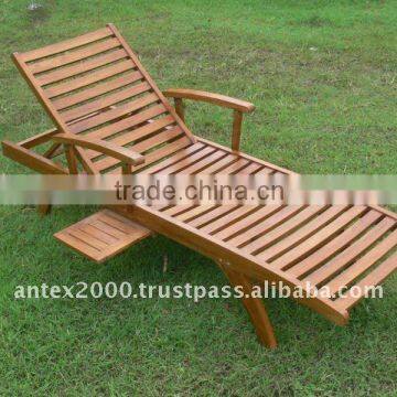 Sun Lounger with armrest made of teak wood