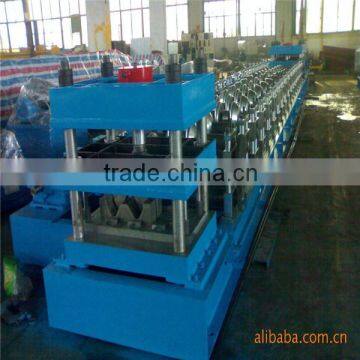 guard rails forming machine