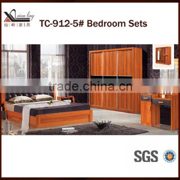 TC-912-5(16-17p)Wardrobes Bedroom