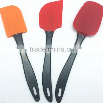 Multi purpose kitchen silicon spatula set