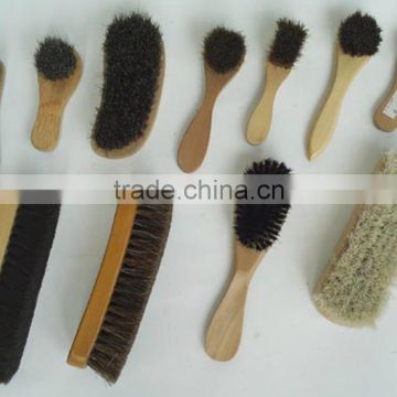 Shoe brush with horse hair