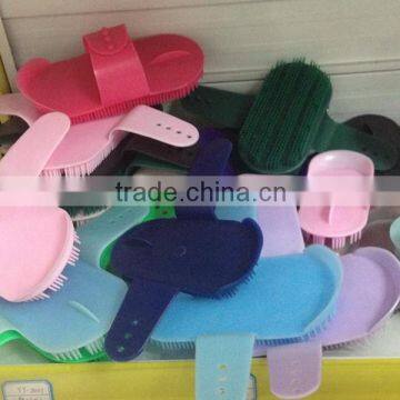 Adjustable Plastic Curry Comb, Plastic Cleaning Animal Brush photo-4