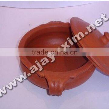 Terracotta Vegetable Curry Pot