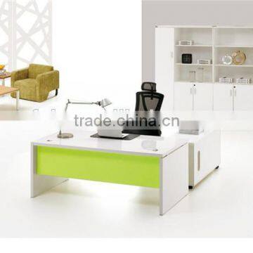 Modern white and green executive office desk by Chinese factory FOH-ED-M1821